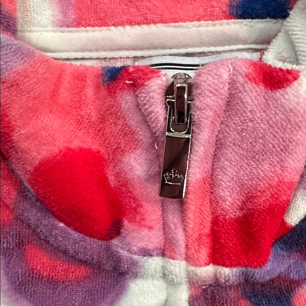 Juicy Couture Matching Set - Picture 3 of 12